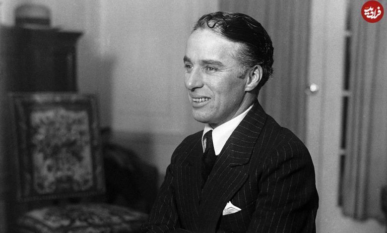 عکس؛ سفر در زمان؛ «چارلی چاپلین در کنار همسر سوم اش، پولت گادرد»؛ سال 1308 عکس؛ سفر در زمان؛ «چارلی چاپلین در کنار همسر سوم اش، پولت گادرد»؛ سال 1308