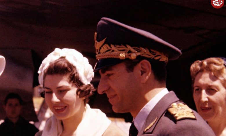 عکس؛ سفر در زمان؛ «محمدرضا پهلوی و ثریا» با چوب اسکی در اطراف تهران؛ سال 1329 عکس؛ سفر در زمان؛ «محمدرضا پهلوی و ثریا» با چوب اسکی در اطراف تهران؛ سال 1329