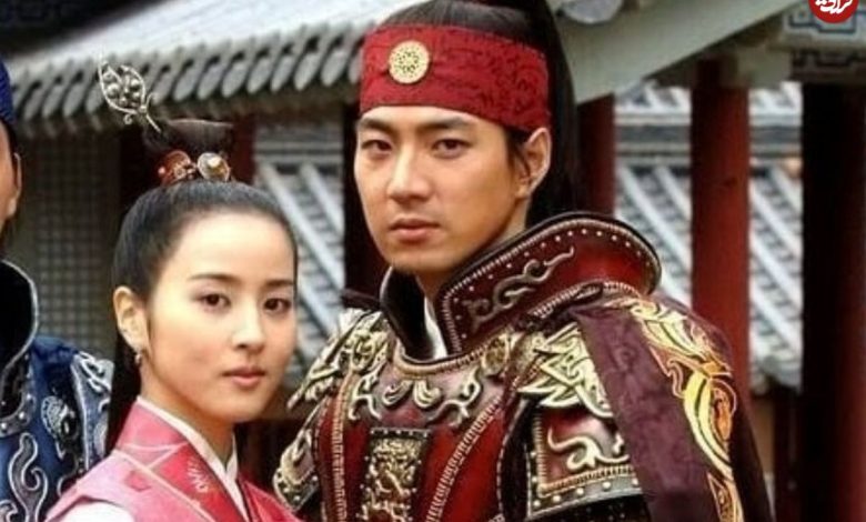 عکس؛ سفر در زمان؛ «جومونگ و سوسانو» در کنار سفیر ایران در کره جنوبی؛ سال 1395 عکس؛ سفر در زمان؛ «جومونگ و سوسانو» در کنار سفیر ایران در کره جنوبی؛ سال 1395