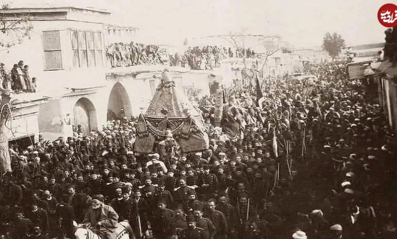 عکس؛ سفر به تاریخ؛ لحظۀ رسیدن «محمل شامی» به سرزمین «عرفات» همراه با طبل و شیپور؛ 120 سال قبل عکس؛ سفر به تاریخ؛ لحظۀ رسیدن «محمل شامی» به سرزمین «عرفات» همراه با طبل و شیپور؛ 120 سال قبل