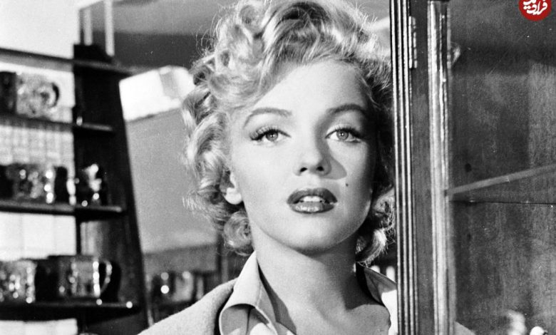 عکس؛ سفر در زمان؛ «مرلین مونرو و همسر دوم اش چند دقیقه بعد ازدواج»؛ سال 1332 عکس؛ سفر در زمان؛ «مرلین مونرو و همسر دوم اش چند دقیقه بعد ازدواج»؛ سال 1332