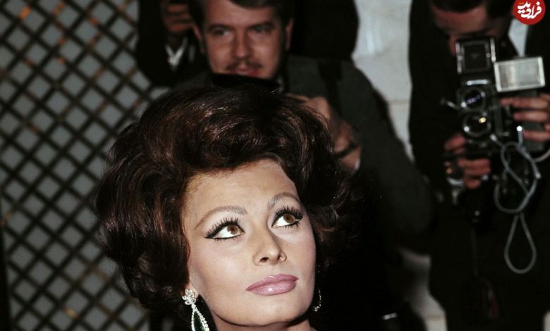 عکس؛ سفر در زمان؛ دیدار «سوفیا لورن با چارلی چاپلین»؛ سال 1344 عکس؛ سفر در زمان؛ دیدار «سوفیا لورن با چارلی چاپلین»؛ سال 1344