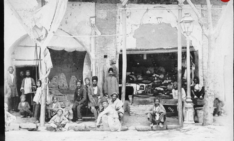 عکس؛ سفر در ایران؛ حمل پول با روش قاجاری ها عکس؛ سفر در ایران؛ حمل پول با روش قاجاری ها