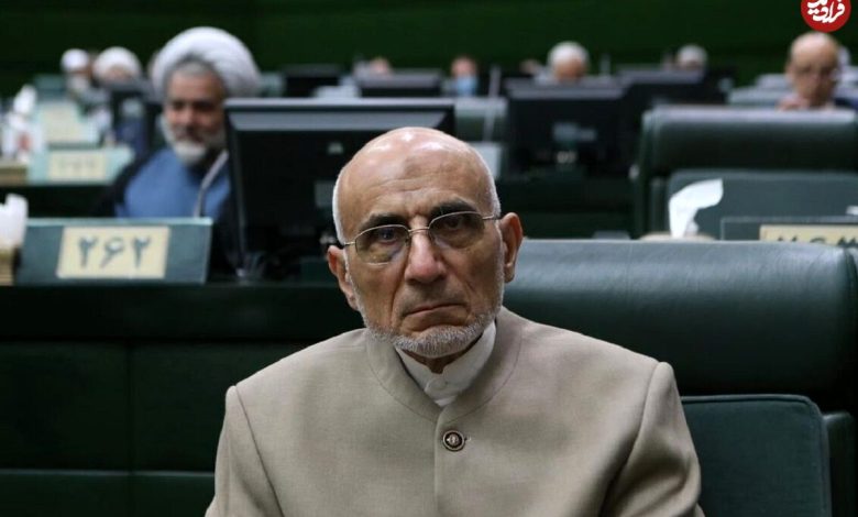 عکس؛ سفر در زمان؛ «مصطفی میرسلیم و سرلشکر فلاحی» بعد دیدار با امام؛ سال 59 عکس؛ سفر در زمان؛ «مصطفی میرسلیم و سرلشکر فلاحی» بعد دیدار با امام؛ سال 59