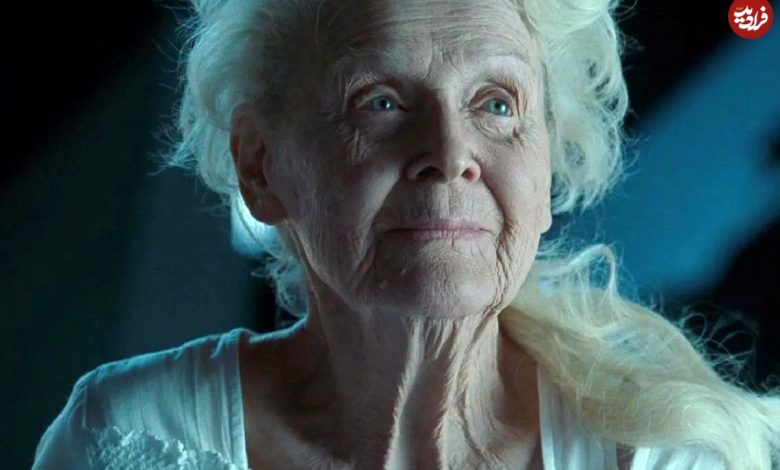 عکس؛ سفر در زمان؛ «بازیگر نقش پیری رز در فیلم تایتانیک» در 22 سالگی؛ سال 1311 عکس؛ سفر در زمان؛ «بازیگر نقش پیری رز در فیلم تایتانیک» در 22 سالگی؛ سال 1311