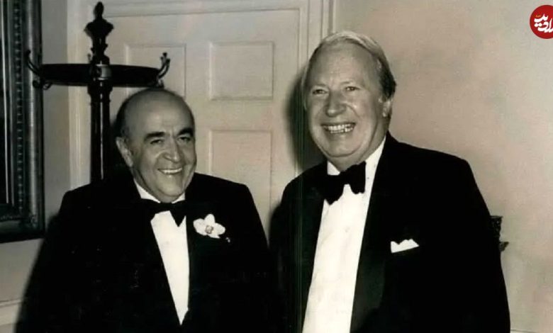 عکس؛ سفر در زمان؛ «امیرعباس هویدا در کنار مادرش»؛ دهه 50