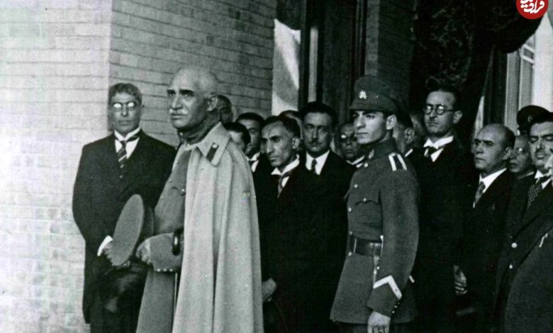 عکس؛ سفر در زمان؛ «رضاخان در حال سیگار کشیدن در مشهد»؛ دهه 1310