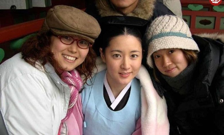 عکس؛ سفر در زمان؛ جشن تولد «یانگوم» در پشت صحنه «جواهری در قصر»؛ سال 2003 عکس؛ سفر در زمان؛ جشن تولد «یانگوم» در پشت صحنه «جواهری در قصر»؛ سال 2003