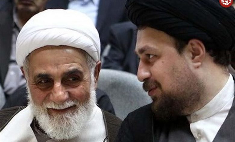 عکس؛ سفر به تاریخ؛ «سید حسن خمینی» نوجوان با موهای تراشیده در کنار «ناطق نوری»؛ دهۀ 1360 عکس؛ سفر به تاریخ؛ «سید حسن خمینی» نوجوان با موهای تراشیده در کنار «ناطق نوری»؛ دهۀ 1360