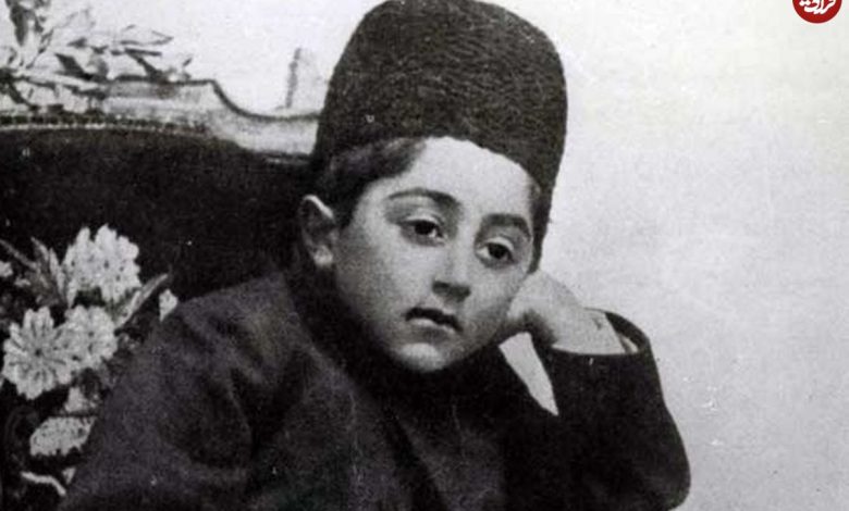 وصیتنامه احمدشاه قاجار؛ «جنازهام را یک مسلمان شیعه به کربلا ببرد» وصیتنامه احمدشاه قاجار؛ «جنازهام را یک مسلمان شیعه به کربلا ببرد»