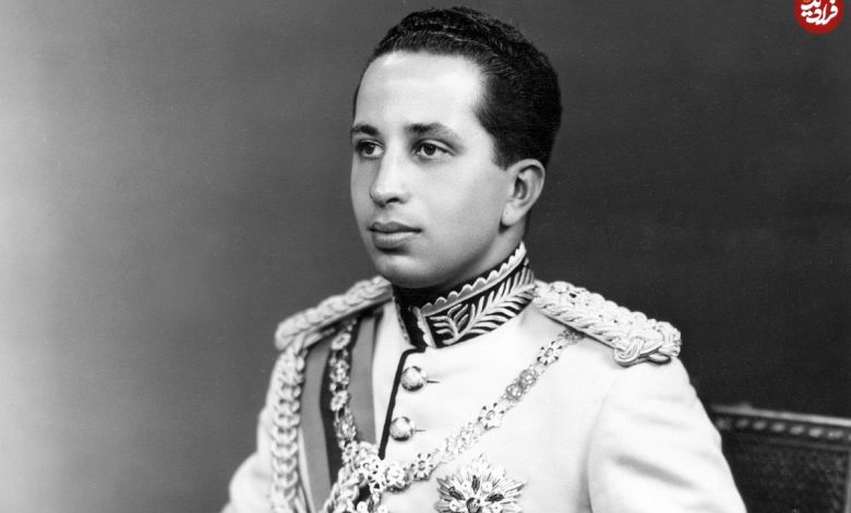 عکس؛ سفر در زمان؛ «فیصل دوم، آخرین پادشاه عراق و پادشاه اردن» در لندن؛ سال 1330 عکس؛ سفر در زمان؛ «فیصل دوم، آخرین پادشاه عراق و پادشاه اردن» در لندن؛ سال 1330