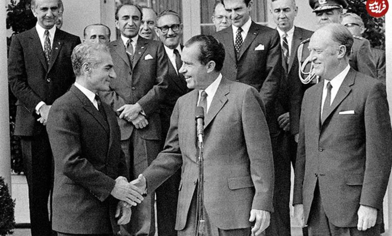 سفر در زمان؛ یادداشتهای علم، پنجشنبه ۱۱ خرداد ۱۳۵۱: شاه گفت هر چیزی از نیکسون خواستم، داد سفر در زمان؛ یادداشتهای علم، پنجشنبه ۱۱ خرداد ۱۳۵۱: شاه گفت هر چیزی از نیکسون خواستم، داد