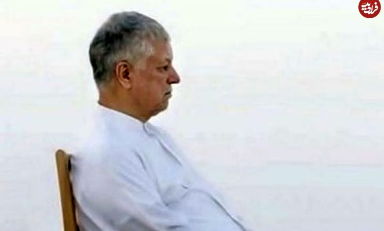 عکس؛ سفر به تاریخ؛ عکس متفاوت «هاشمی رفسنجانی» در حال پریدن از رودخانه عکس؛ سفر به تاریخ؛ عکس متفاوت «هاشمی رفسنجانی» در حال پریدن از رودخانه