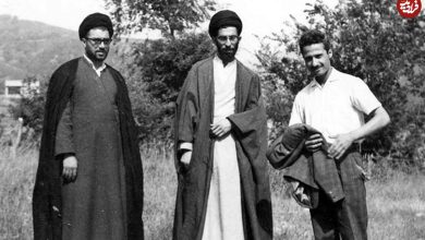 عکس؛ سفر به تاریخ؛ «رهبر انقلاب» در 24 سالگی سوار بر قایق در تالاب انزلی؛ سال 1342