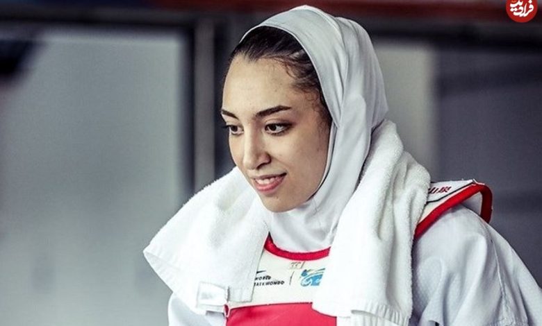 عکس؛ سفر به تاریخ؛ «کیمیا علیزاده» در کنار «دختر حسن روحانی» در مراسم تحلیف رئیسجمهور؛ سال 96 عکس؛ سفر به تاریخ؛ «کیمیا علیزاده» در کنار «دختر حسن روحانی» در مراسم تحلیف رئیسجمهور؛ سال 96