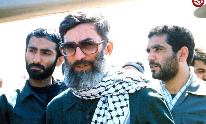 عکس؛ سفر به تاریخ؛ «رهبر انقلاب» در دوران تبعید در ایرانشهر؛ سال 1356 عکس؛ سفر به تاریخ؛ «رهبر انقلاب» در دوران تبعید در ایرانشهر؛ سال 1356