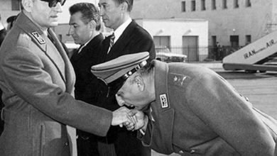 عکس؛ سفر به تاریخ؛ «نصیری، رئیس ساواک» در کنار سفیر اسرائیل و مامور موساد در تهران