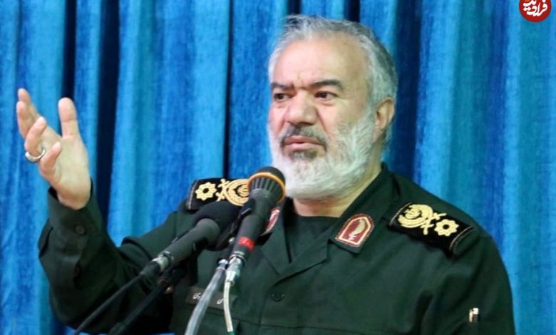 عکس؛ سفر به تاریخ؛ «سردار فدوی، جانشین فرمانده سپاه» در جبهه در کنار «شهید باکری»؛ دهۀ 60