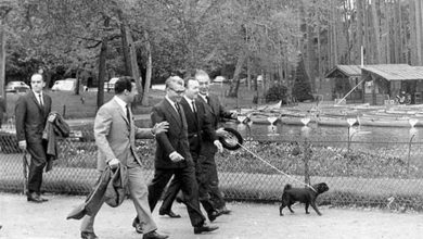 عکس؛ سفر به تاریخ؛ «سلطان خاویار ایران» و همسرش در مهمانی محمدرضا پهلوی