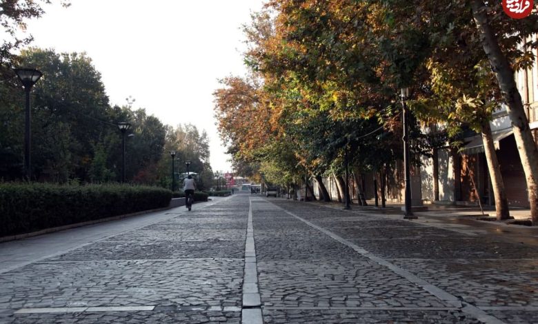 عکس؛ سفر در زمان؛ ظاهر «عابران، مغازه ها و خیابان ناصر خسرو» در سال 1334 عکس؛ سفر در زمان؛ ظاهر «عابران، مغازه ها و خیابان ناصر خسرو» در سال 1334