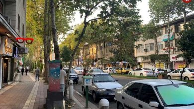 عکس؛ سفر در زمان؛ «5 جوان گیلانی در بلوار گلسار رشت، وقتی زمین خالی بود»؛ سال 1355