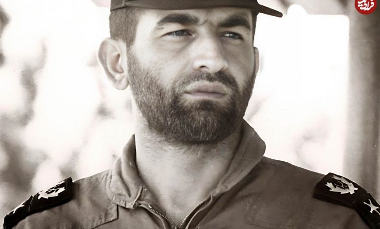 عکس؛ سفر در زمان؛ «شهید بابایی» با لباس رسمی نیروی هوایی قبل انقلاب؛ دهه 50 عکس؛ سفر در زمان؛ «شهید بابایی» با لباس رسمی نیروی هوایی قبل انقلاب؛ دهه 50