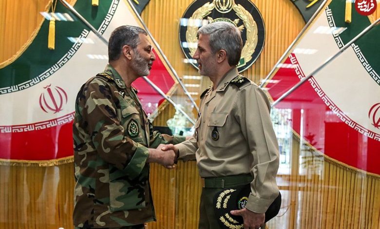 عکس؛ سفر به تاریخ؛ امیر موسوی و امیر حاتمی، دو فرماندۀ ارتش در کنار هم؛ سال 1396