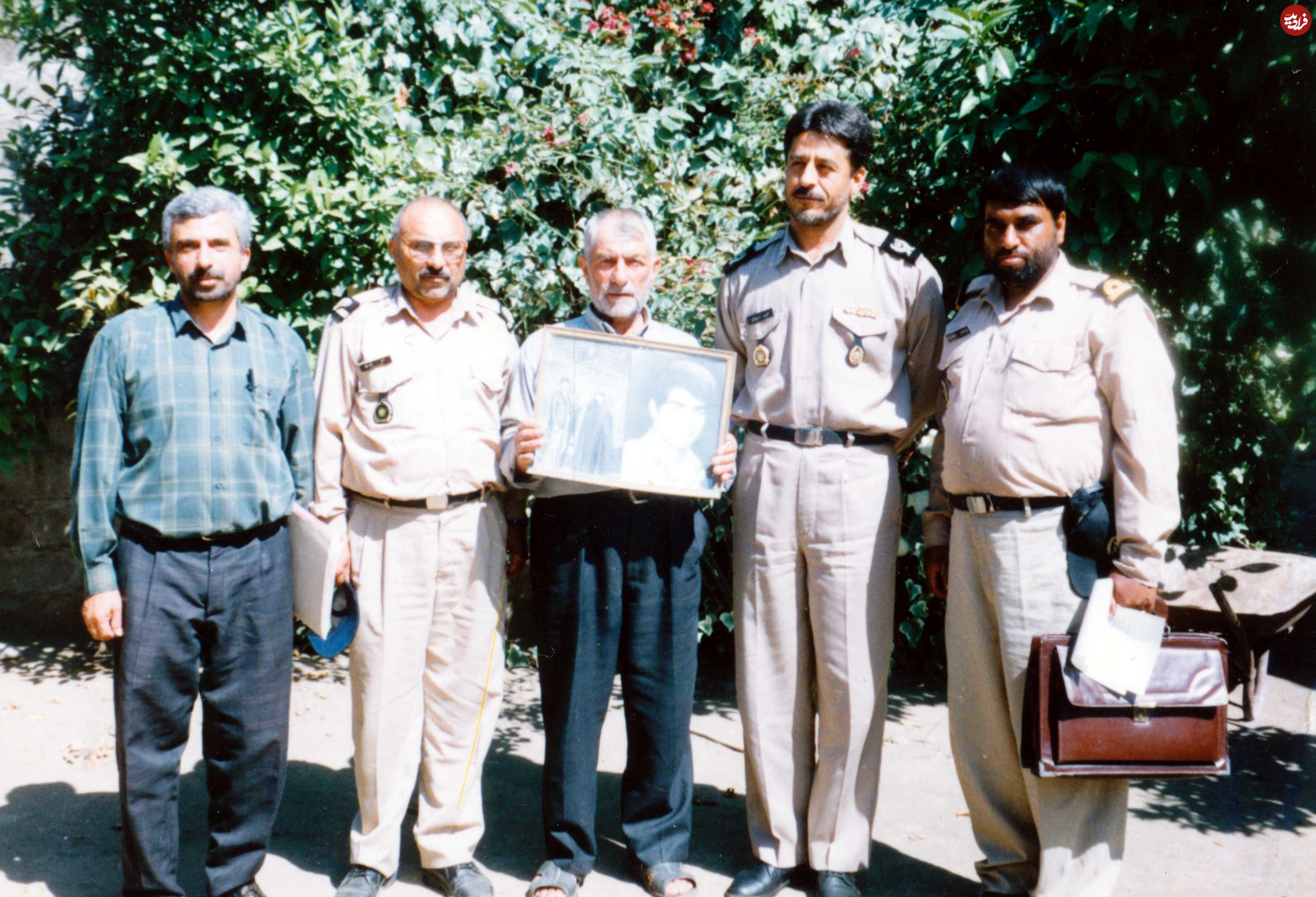 266850_888 266850_888