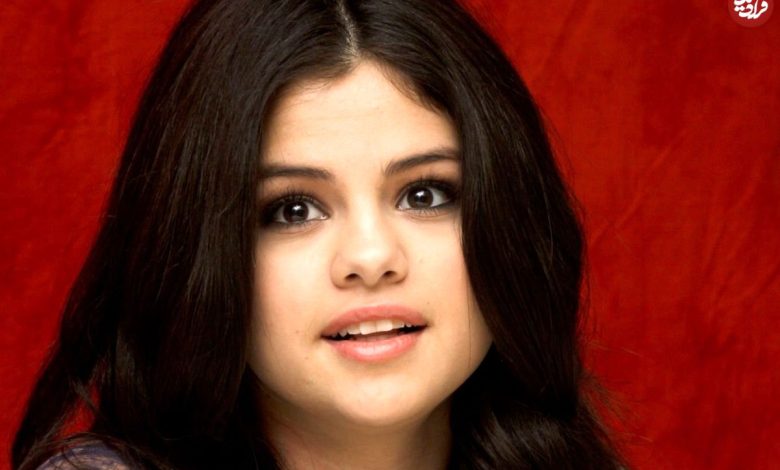 تصاویر؛ سفر در زمان؛ «سلنا گومز» در حال اجرای کنسرت در 18 سالگی؛ سال 1389 تصاویر؛ سفر در زمان؛ «سلنا گومز» در حال اجرای کنسرت در 18 سالگی؛ سال 1389