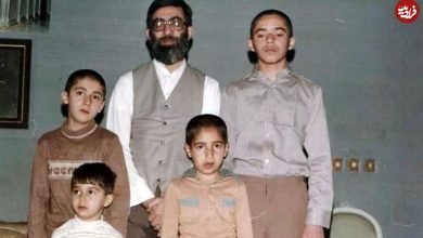 عکس؛ سفر به تاریخ؛ «فرزندان رهبر انقلاب» در دفتر حزب‌الله لبنان بعد از شهادت سید حسن نصرالله؛ سال 1403