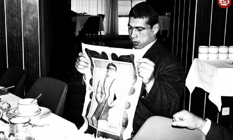 عکس؛ سفر در زمان؛ «تختی» در حال دریافت نشان از «محمدرضا پهلوی»؛ سال 38 عکس؛ سفر در زمان؛ «تختی» در حال دریافت نشان از «محمدرضا پهلوی»؛ سال 38