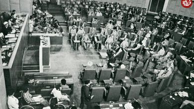 عکس؛ سفر در زمان؛ اولین درخواست و تحصن در اولین روز مجلس پس از انقلاب!