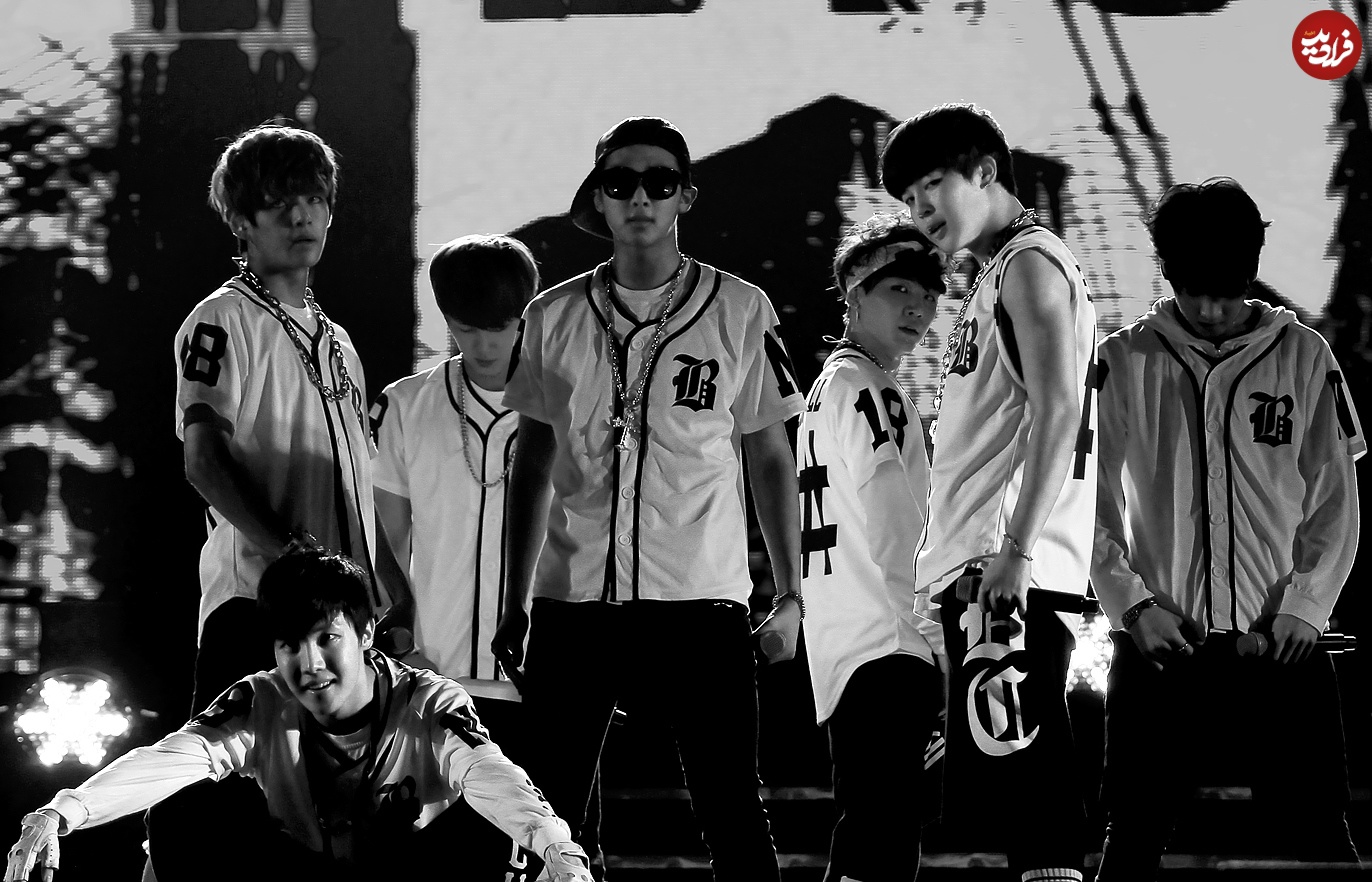 Bangtan_Boys_at_the_Incheon_Music_Center_in_September_2013_02