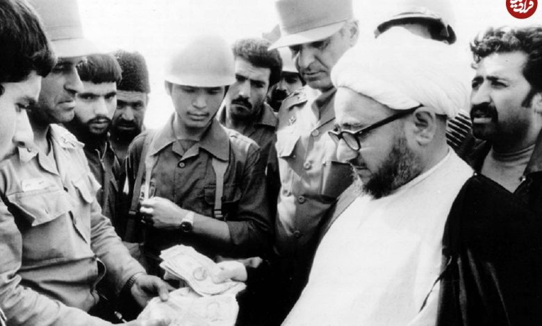 عکس؛ سفر در زمان؛ «محمدصادق خلخالی در شهر پیونگ یانگ کره شمالی»؛ دهه 60 عکس؛ سفر در زمان؛ «محمدصادق خلخالی در شهر پیونگ یانگ کره شمالی»؛ دهه 60