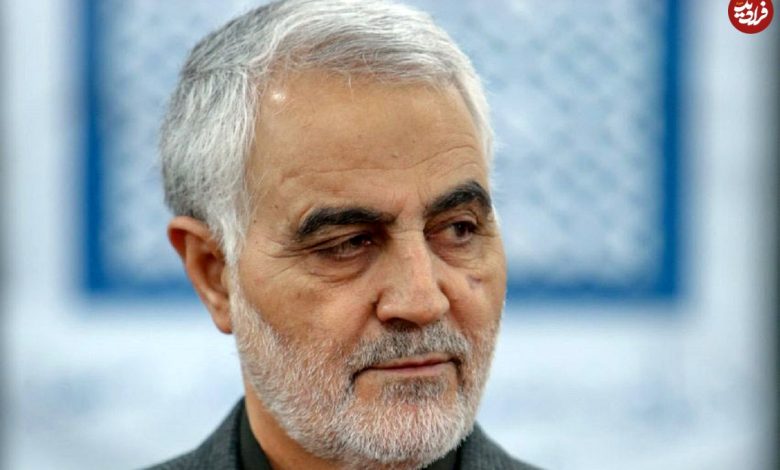 عکس؛ سفر در زمان؛ «سردار سلیمانی در کنار برخی فرماندهان سپاه»؛ اواخر دهه 60 عکس؛ سفر در زمان؛ «سردار سلیمانی در کنار برخی فرماندهان سپاه»؛ اواخر دهه 60