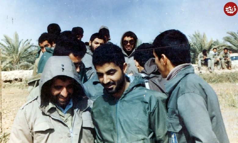 عکس؛ سفر در زمان؛ «رهبر انقلاب در خانه سردار سلیمانی»؛ سال 1398 عکس؛ سفر در زمان؛ «رهبر انقلاب در خانه سردار سلیمانی»؛ سال 1398