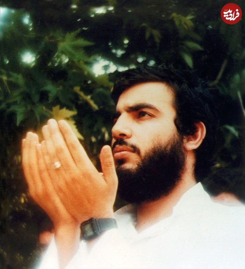 n00025575-r-b-000 n00025575-r-b-000