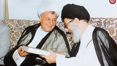 عکس؛ سفر به تاریخ؛ «رهبر انقلاب و هاشمی رفسنجانی» در کنار «برادر امام خمینی»؛ سال 1368