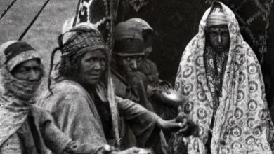 عکس؛ سفر به تاریخ؛ چهرۀ «نادعلی و گل‌خاتون» عروس و داماد عشایری؛ 136 سال قبل