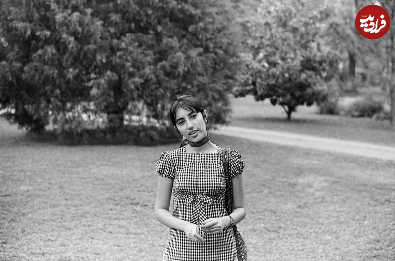 no-name-49 عکس؛ سفر به تاریخ؛ «بینظیر بوتو، نخستوزیر اسبق پاکستان» در 17 سالگی در کالج هاروارد؛ سال 1349