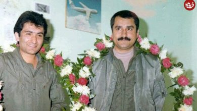 عکس؛ سفر به تاریخ؛ «شهید یاسینی» در کنار خلبانان جوان ایرانی در پاکستان؛ دهۀ 50