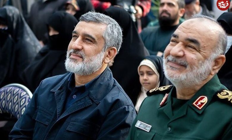 عکس؛ سفر به تاریخ؛ «سردار حاجی زاده» در کنار «کعبه»؛ سال 1386