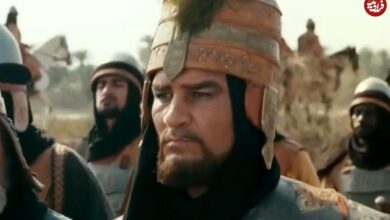 عکس؛ سفر به تاریخ؛ بازیگر نقش «مصعب بن زبیر» (مختارنامه) در بیت رهبری؛ سال 1395