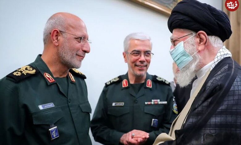 عکس؛ سفر به تاریخ؛ «سرلشکر محرابی» در دوران دفاع مقدس با لباس کُردی؛ دهۀ 60 عکس؛ سفر به تاریخ؛ «سرلشکر محرابی» در دوران دفاع مقدس با لباس کُردی؛ دهۀ 60