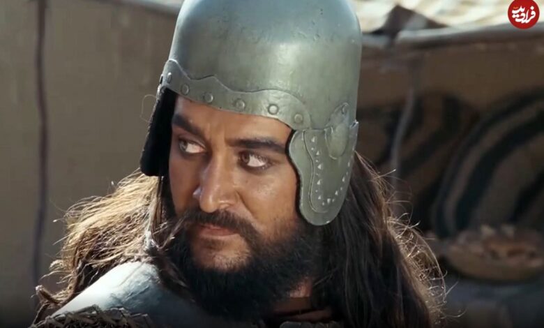 عکس؛ سفر به تاریخ؛ چهرۀ «سائب بن مالک» (سریال مختارنامه) در 18 سالگی با لباس سربازی عکس؛ سفر به تاریخ؛ چهرۀ «سائب بن مالک» (سریال مختارنامه) در 18 سالگی با لباس سربازی