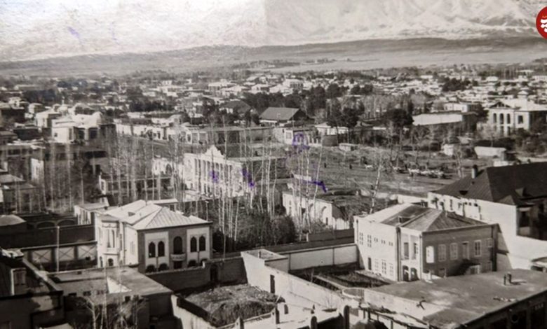 عکس؛ سفر به تهران قدیم؛ بساط جالب کبابی در خیابانهای تهران حدود ۱۳۵ سال پیش عکس؛ سفر به تهران قدیم؛ بساط جالب کبابی در خیابانهای تهران حدود ۱۳۵ سال پیش