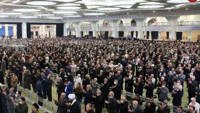 عکس؛ سفر به تاریخ؛ نماز جماعت تهرانی‌ها؛ 130 سال قبل