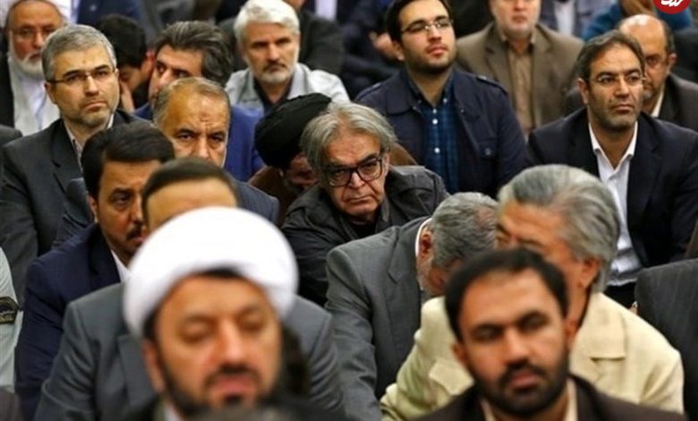 عکس؛ سفر در زمان؛ حمید لولایی و حسن جوهرچی در بیت رهبری؛ دهه ۸۰ عکس؛ سفر در زمان؛ حمید لولایی و حسن جوهرچی در بیت رهبری؛ دهه ۸۰