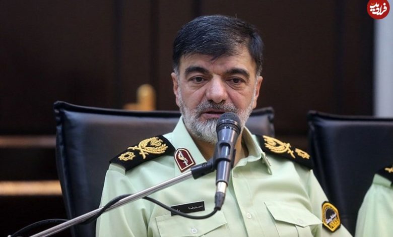 عکس؛ سفر در زمان؛ «سردار رادان در لباس غواصی و در کنار همرزمان اش»؛ دهه 60