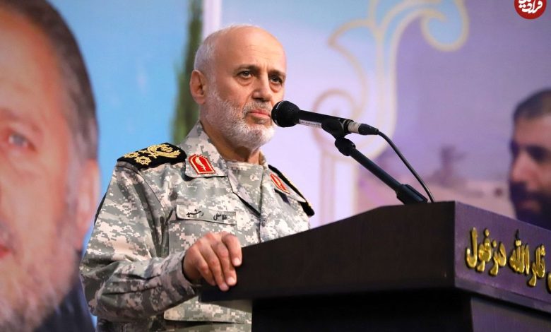 عکس؛ سفر در زمان؛ «سرلشکر رشید در جلسه سری عملیات»؛ دهه 60 عکس؛ سفر در زمان؛ «سرلشکر رشید در جلسه سری عملیات»؛ دهه 60